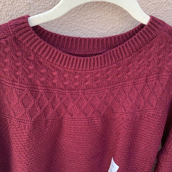Croft & Barrow Sweater Sangria Wine Burgundy Red Cable Yolk Medium Lightweight - Picture 3 of 10